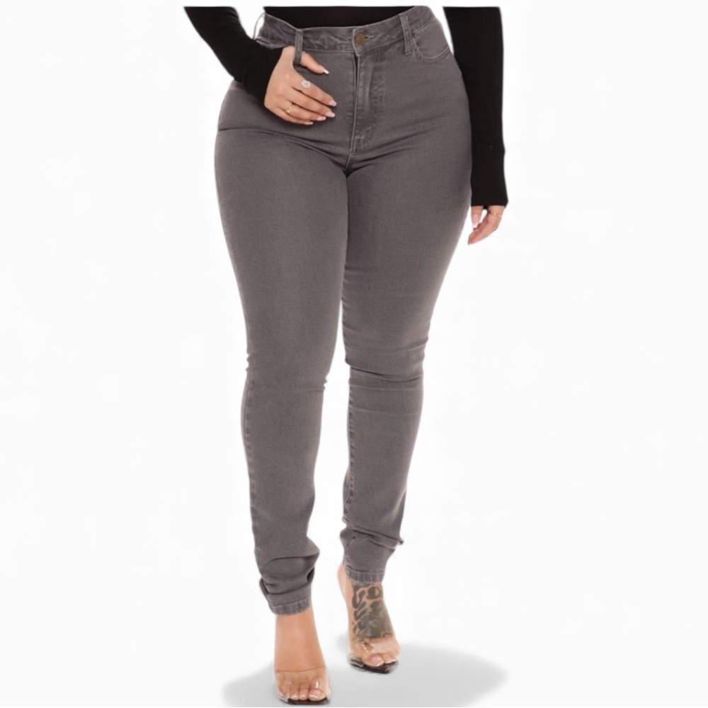 Fashion Nova The Right Angle Skinny Jeans•15